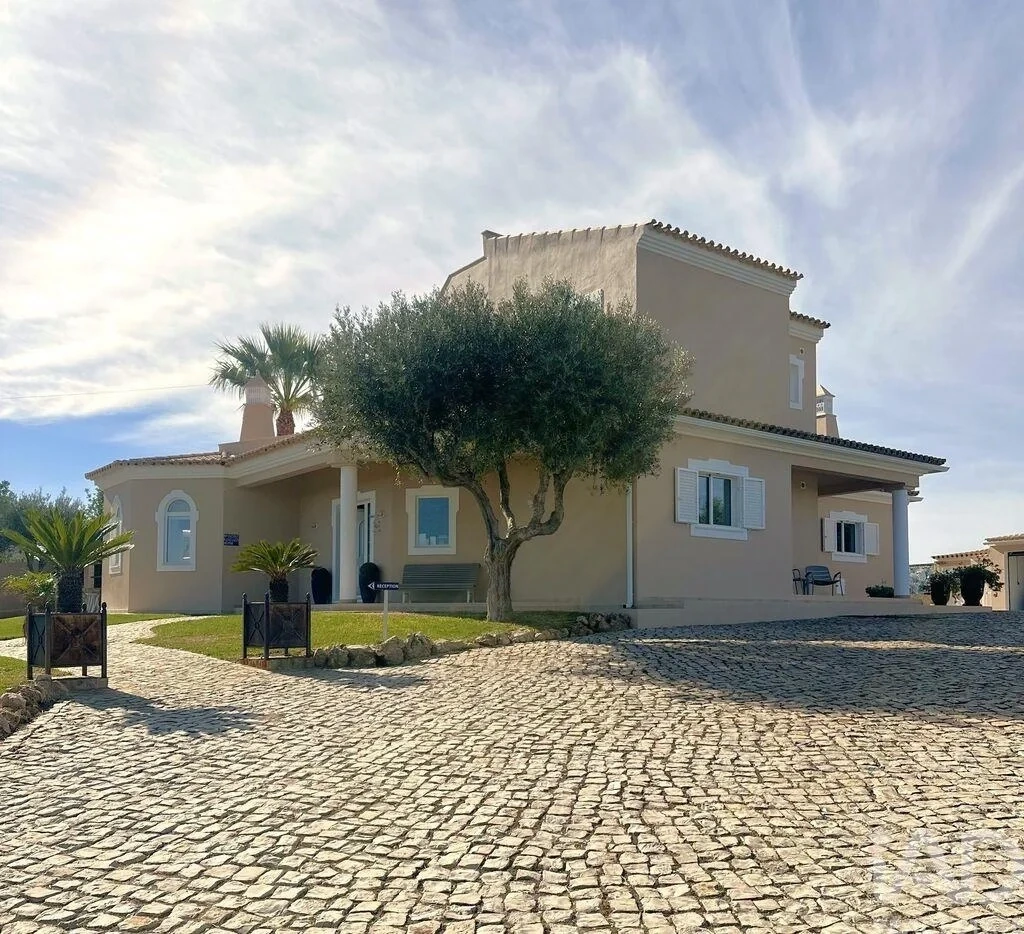 2 - house for sale in armação de pêra algarve portugal