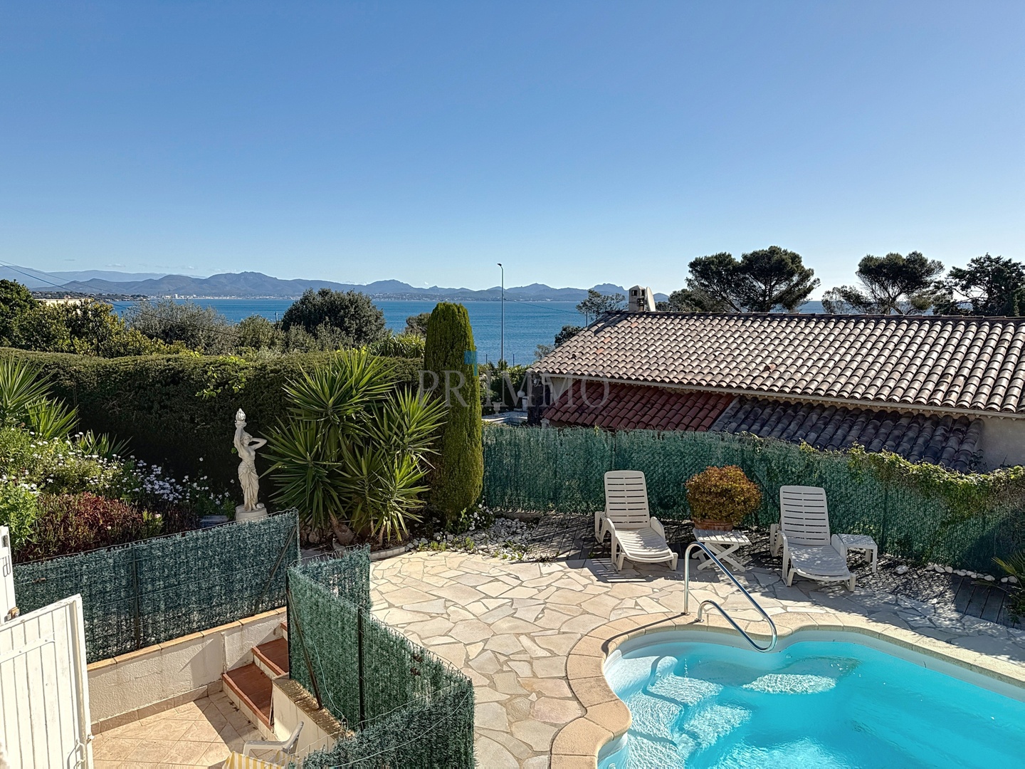 1 - sea view house for sale in les issambres var france