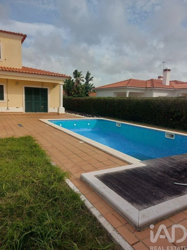 2 - beach walk house for sale in amoreira centro region portugal