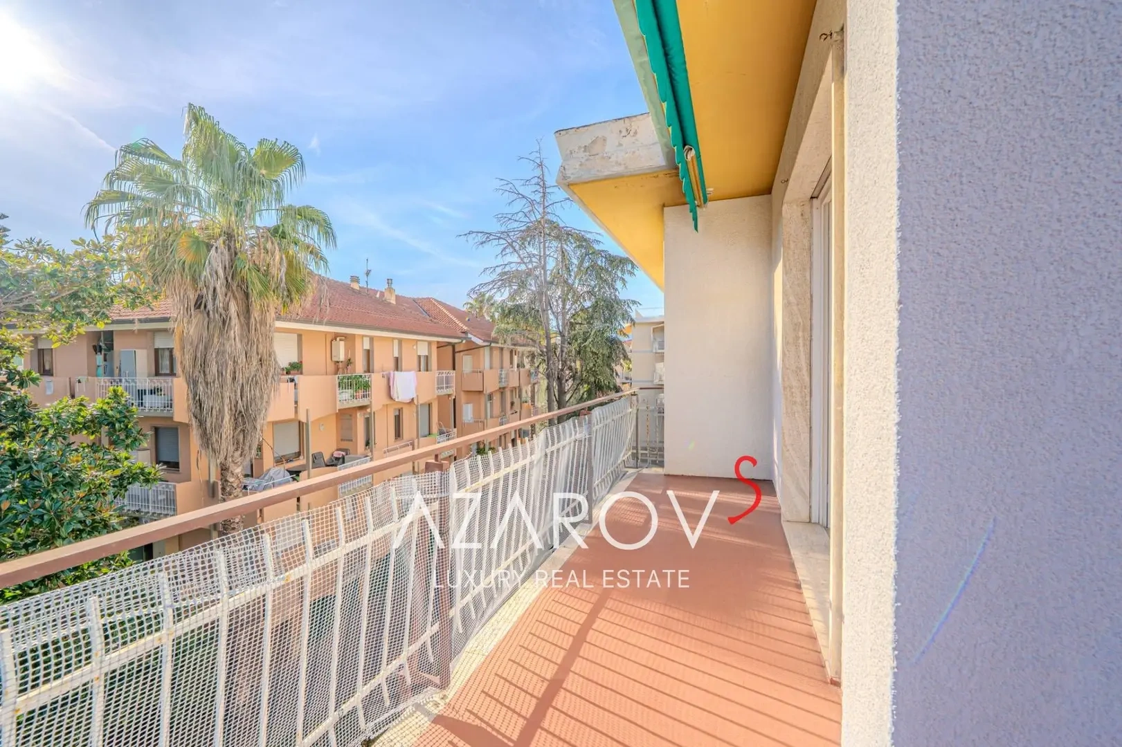 1 - vente appartement plage à pied bordighera ligurie italie