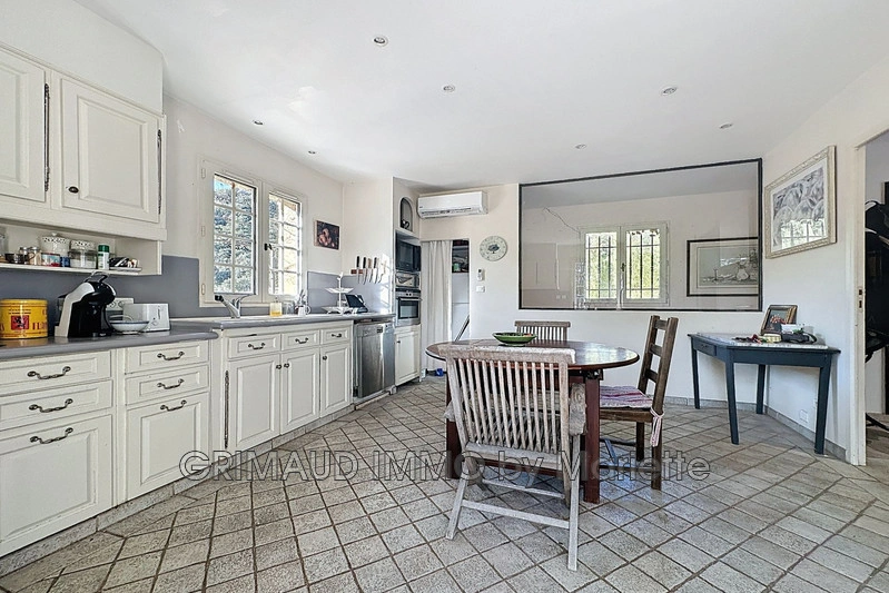 2 - venta casa grimaud var francia