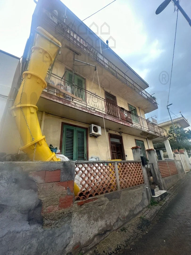2 - vente appartement messina sicile italie