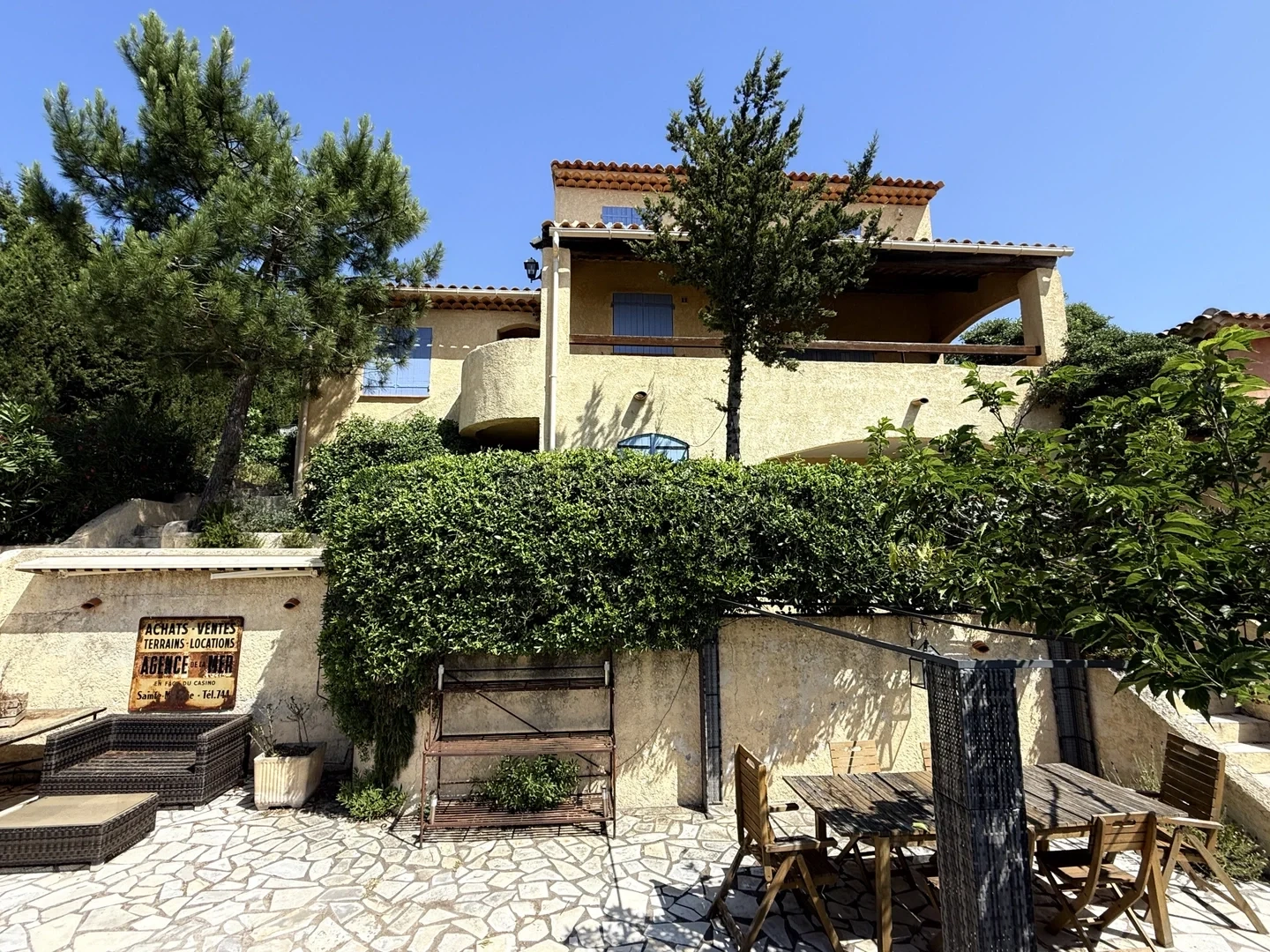 2 - vente maison vue mer les issambres var france