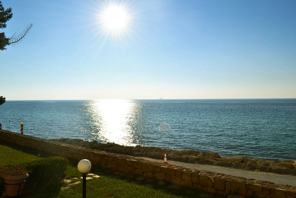 2 - vendita appartamento fronte mare siviri macedonia centrale grecia
