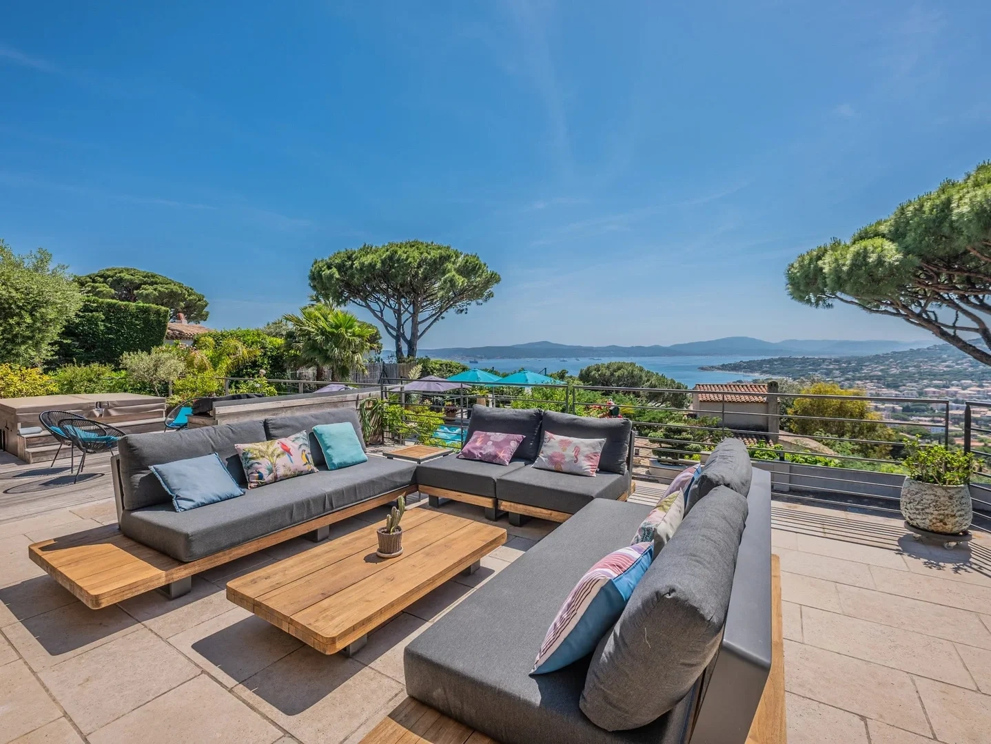1 - venda villa vista de mar sainte-maxime var frança