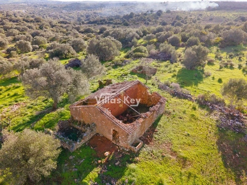 2 - venta terreno barão de são joão algarve portugal