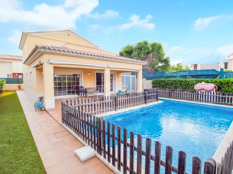 1 - house for sale in mao minorca - balearic islands spain