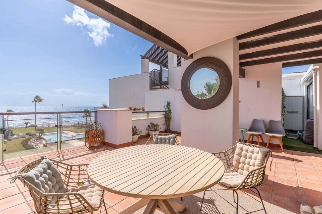 1 - venta apartamento frente al mar casares - costa del sol andalucía españa