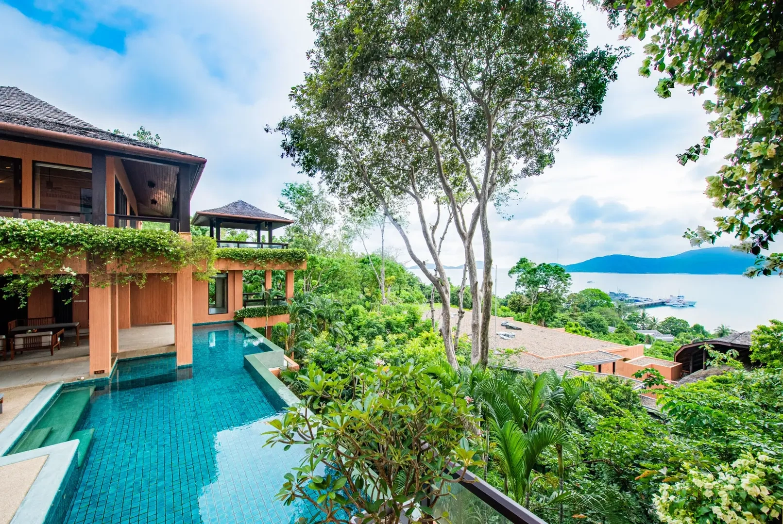 1 - vente maison pieds dans l'eau muang phuket phuket thaïlande