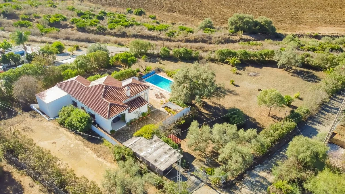 2 - verkauf haus almogia andalusien spanien
