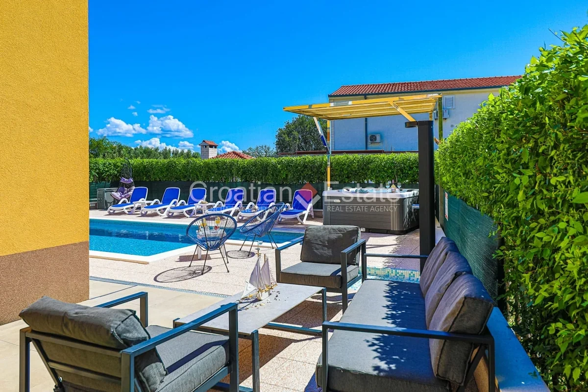 2 - venda casa vista de mar kaštela split-dalmácia croácia