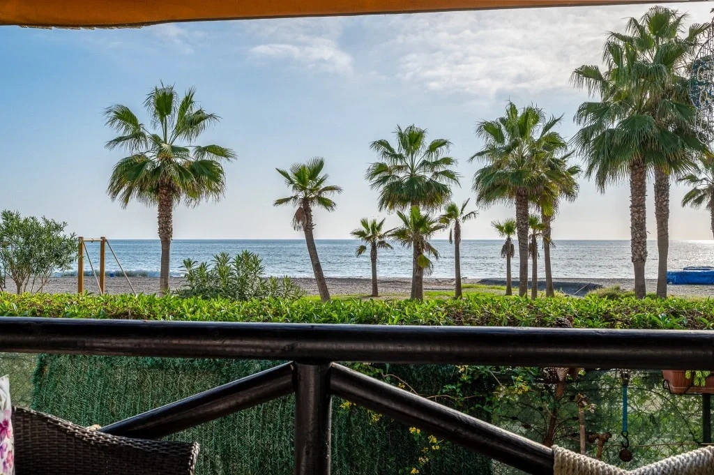 1 - продажа квартира ноги в воде torrox андалусия испания