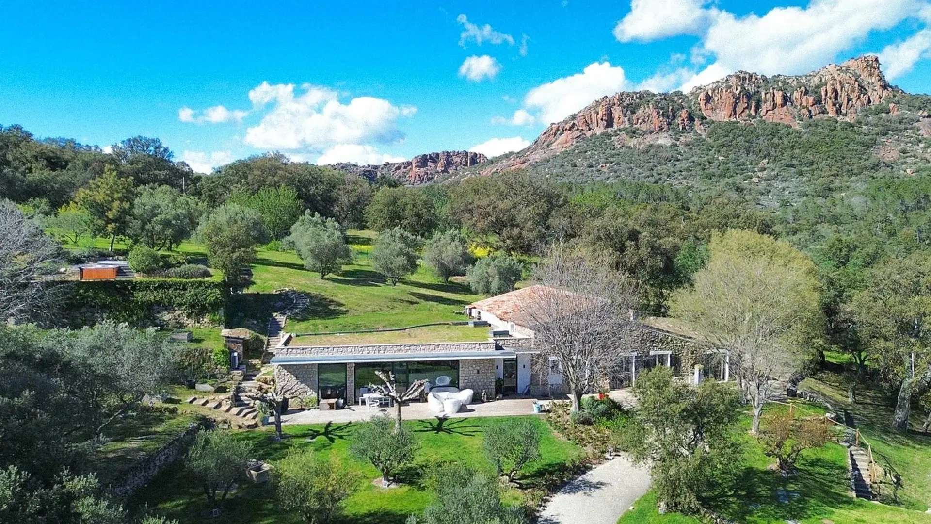 1 - verkoop villa uitzicht op zee roquebrune-sur-argens var frankrijk