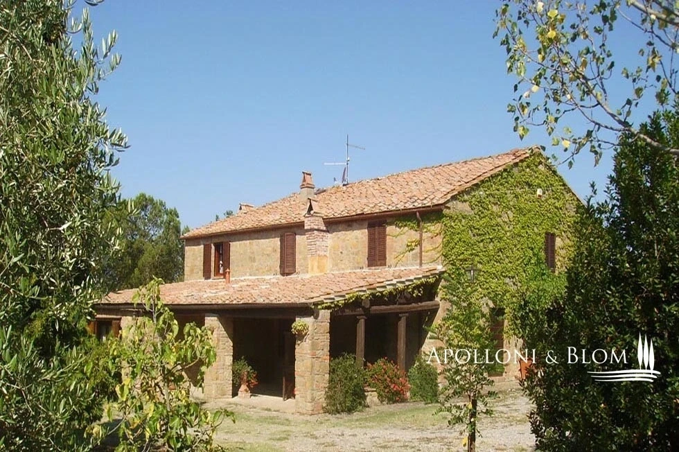 1 - estate for sale in pienza tuscany italy