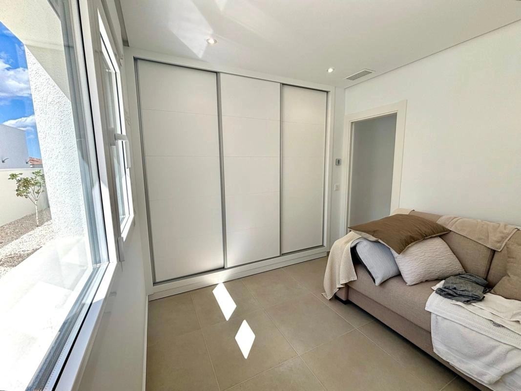 2 - verkoop villa rojales valencian community spanje