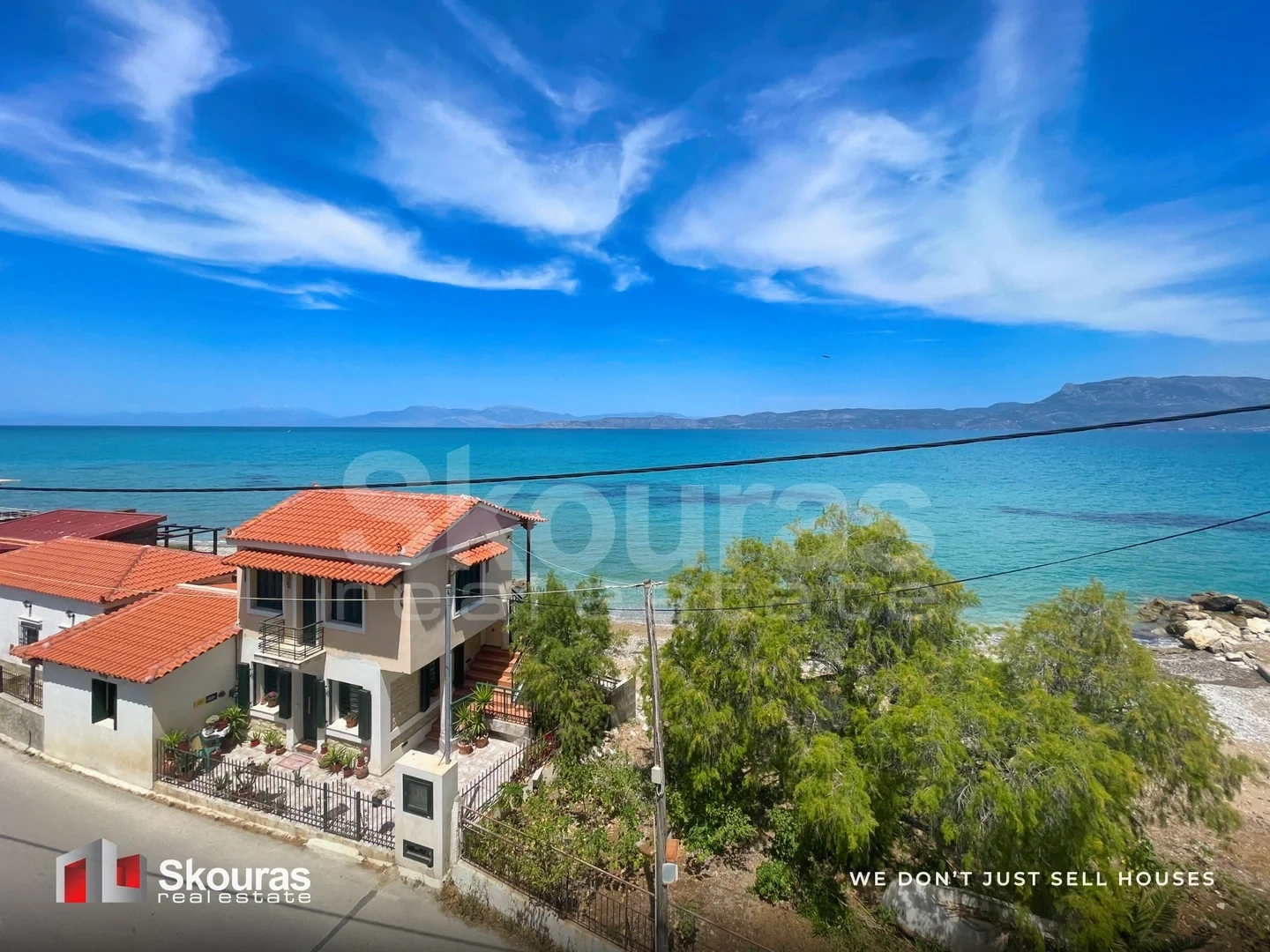 1 - venda apartamento frente ao mar kórinthos peloponeso grécia