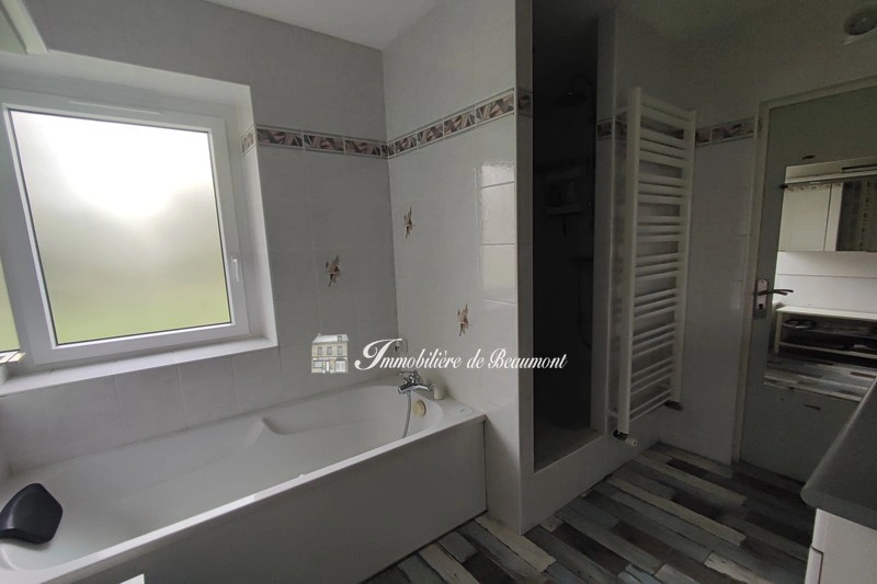 2 - vendita casa beaumont-le-roger eure francia