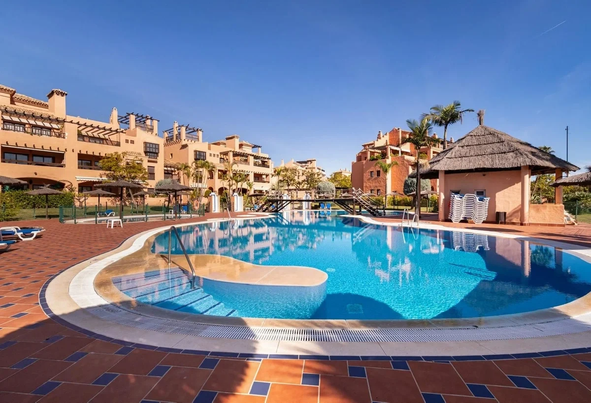 2 - venta apartamento a pie de playa estepona - costa del sol andalucía españa