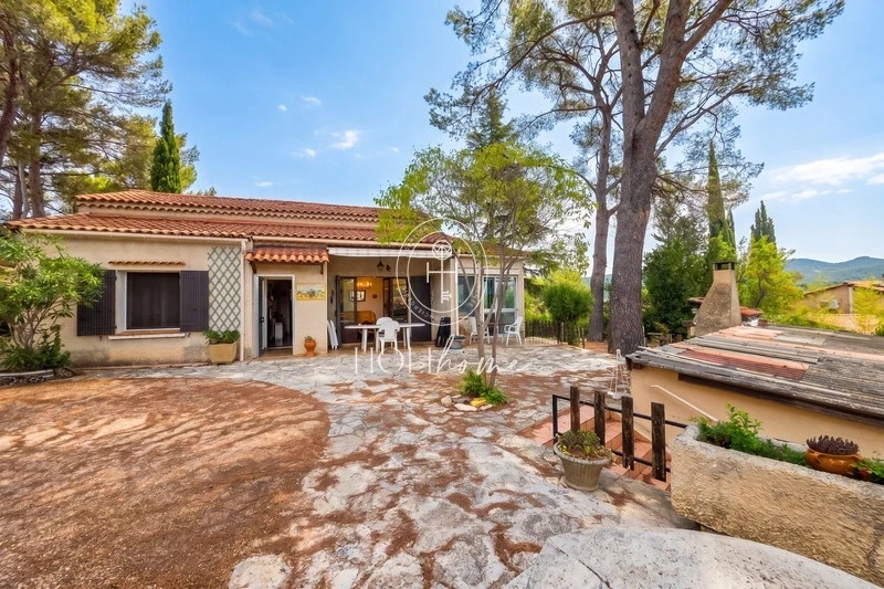 1 - verkoop huis la destrousse bouches-du-rhône frankrijk