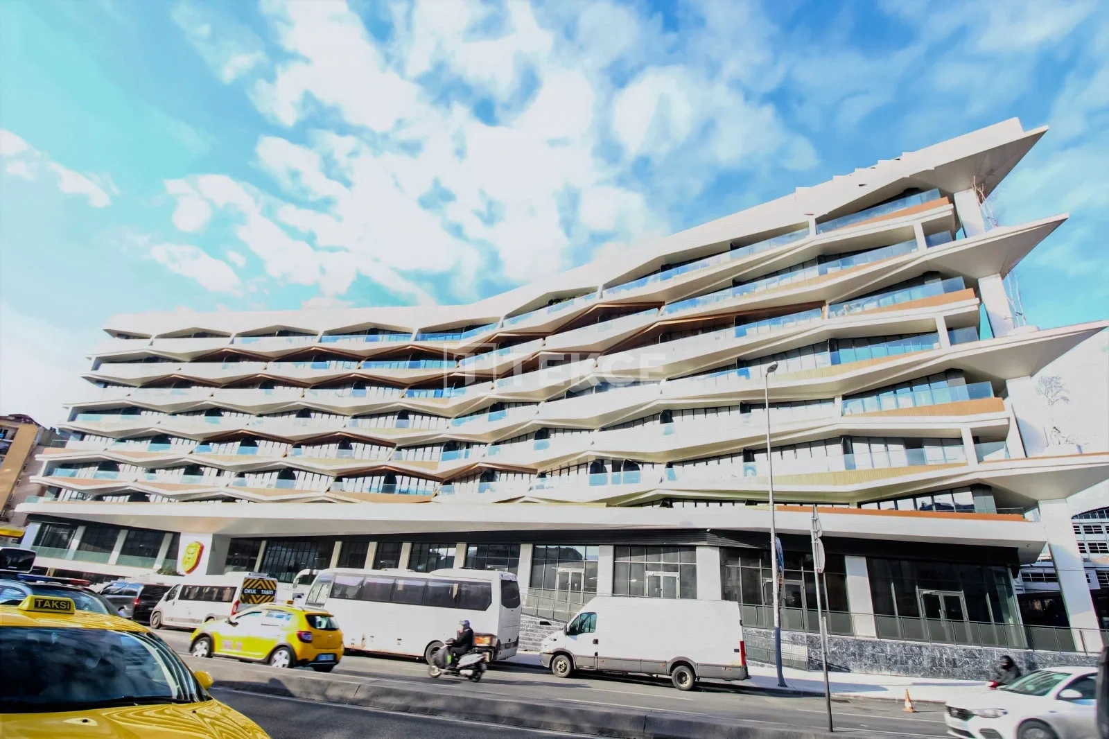 Apartamento vista al mar con piscina