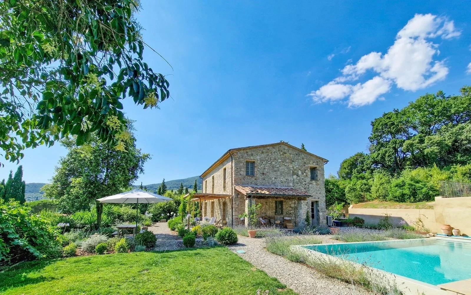 1 - vente villa vue mer riparbella toscane italie