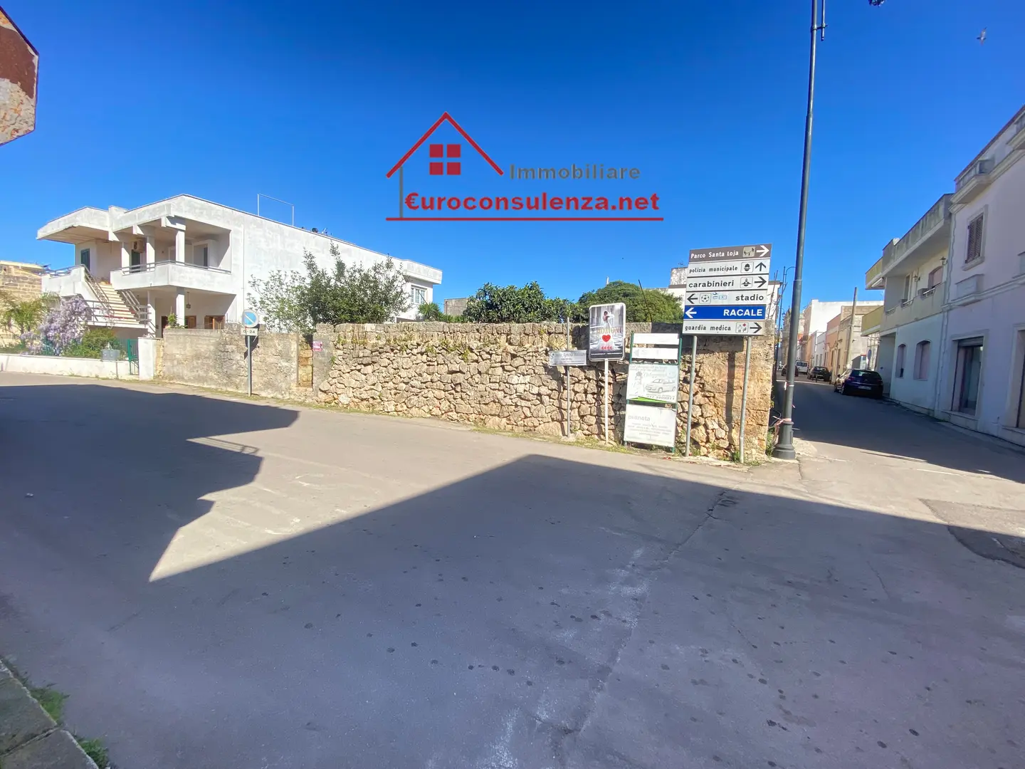 2 - verkoop terrein melissano apulia italië