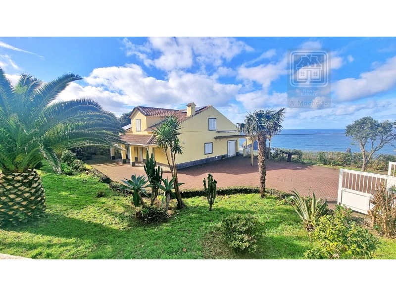 2 - verkoop huis uitzicht op zee ponta delgada the azores portugal