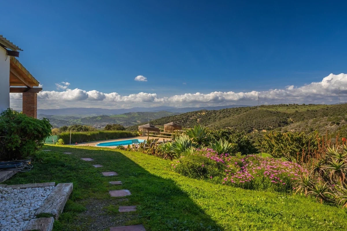 2 - venta comercio casares - costa del sol andalucía españa