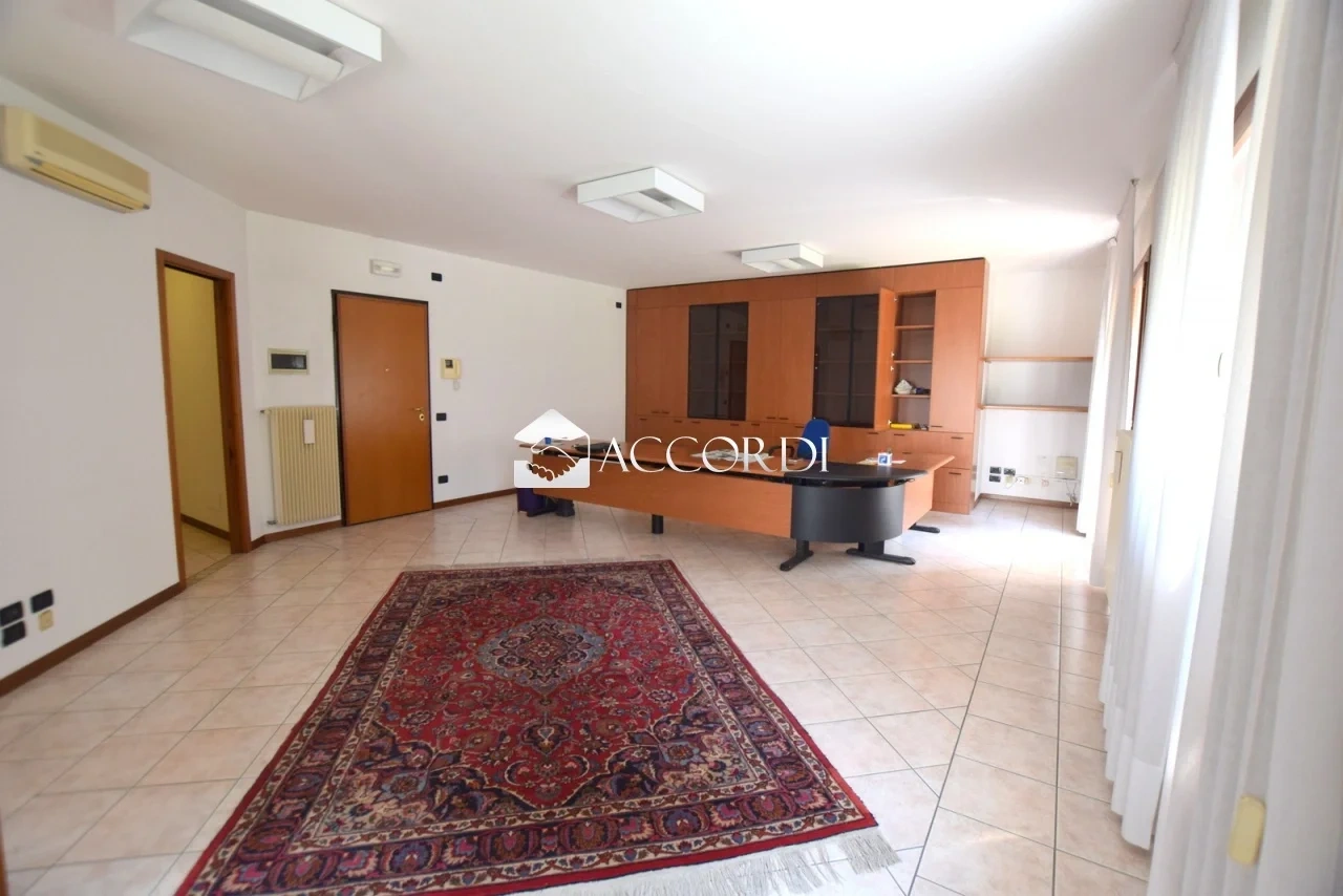 2 - продажа квартира montebelluna венето италия