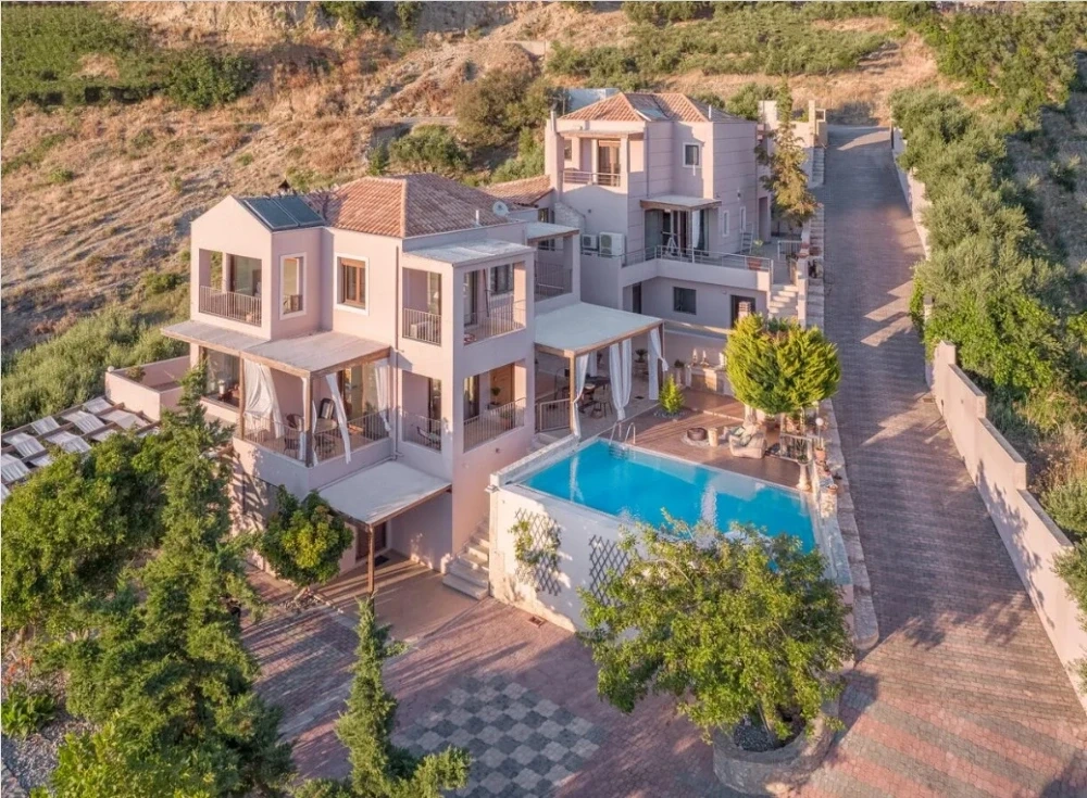 2 - vente maison agía pelagía crète grèce