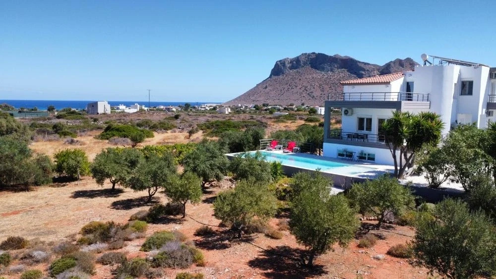 2 - venta casa frente al mar tersanas creta grecia