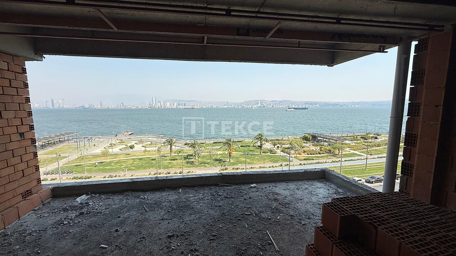 2 - sea view apartment for sale in karsiyaka i̇zmir turkey