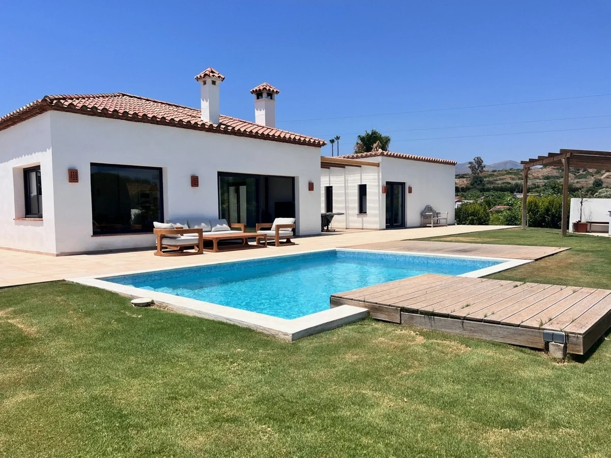 1 - house for sale in estepona - costa del sol andalusia spain