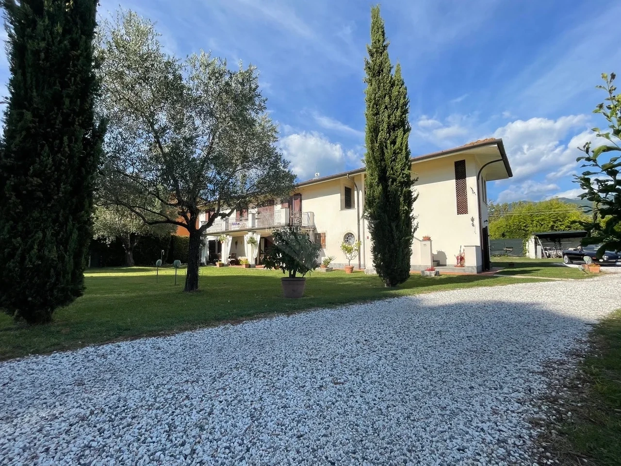 1 - venta propiedad pietrasanta toscana italia