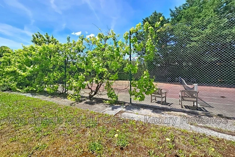 2 - venda casa bouc-bel-air bouches-du-rhône frança