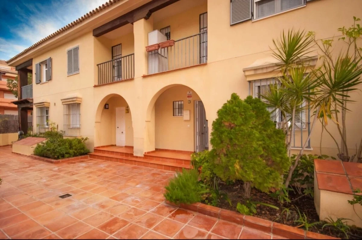 2 - beach walk house for sale in san pedro de alcántara andalusia spain