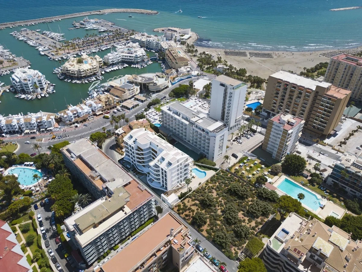 2 - waterfront apartment for sale in benalmadena - costa del sol andalusia spain