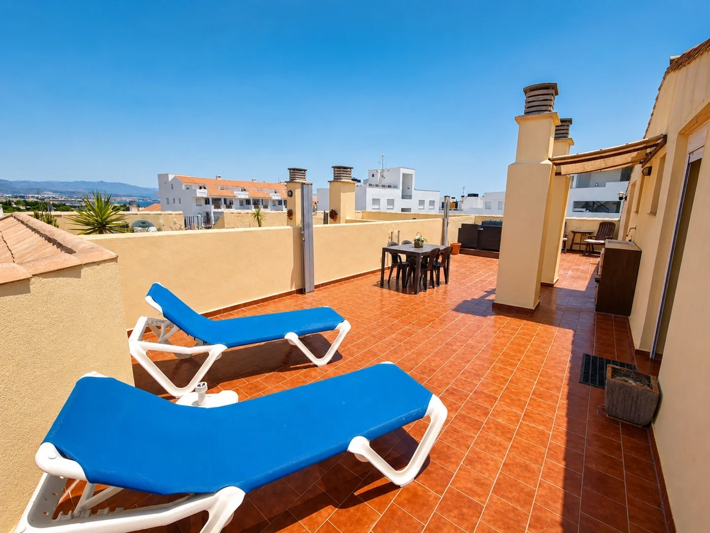 1 - vente appartement pieds dans l'eau manilva andalousie espagne