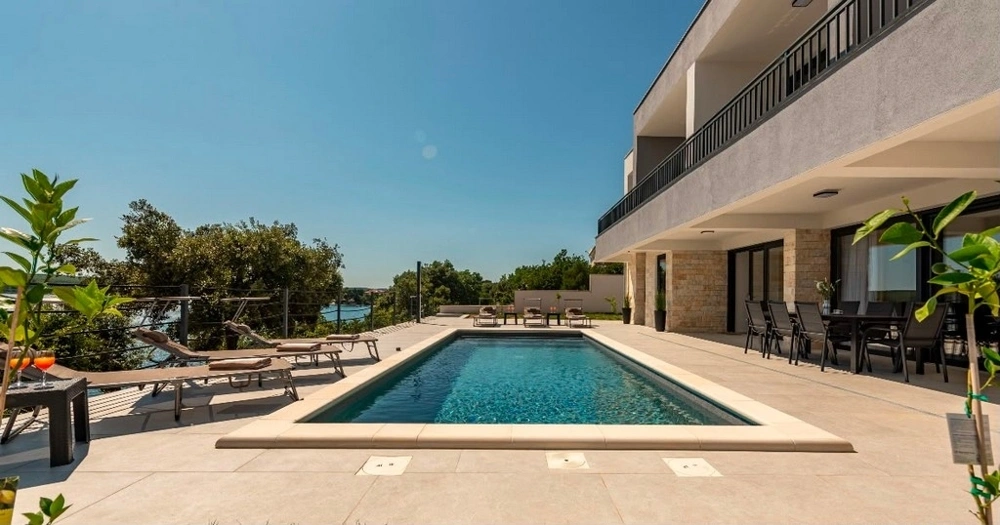 2 - venda villa vista de mar posedarje zadar croácia