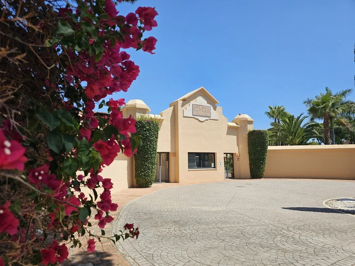 1 - vente appartement pieds dans l'eau marbella - costa del sol andalousie espagne