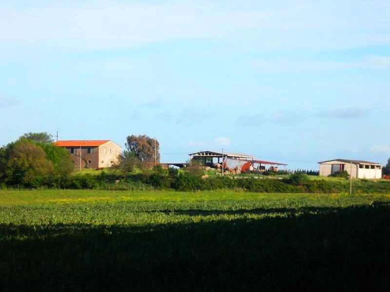 2 - venta comercio gavorrano toscana italia