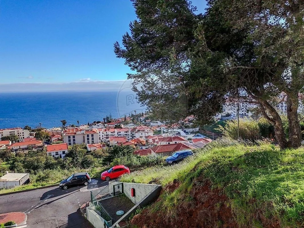 2 - verkoop terrein santa cruz madeira portugal
