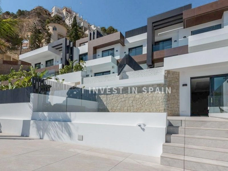 Apartamento con piscina