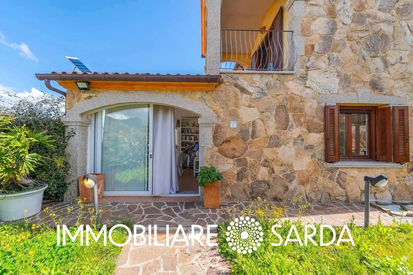 2 - venta casa vista al mar san teodoro cerdeña italia