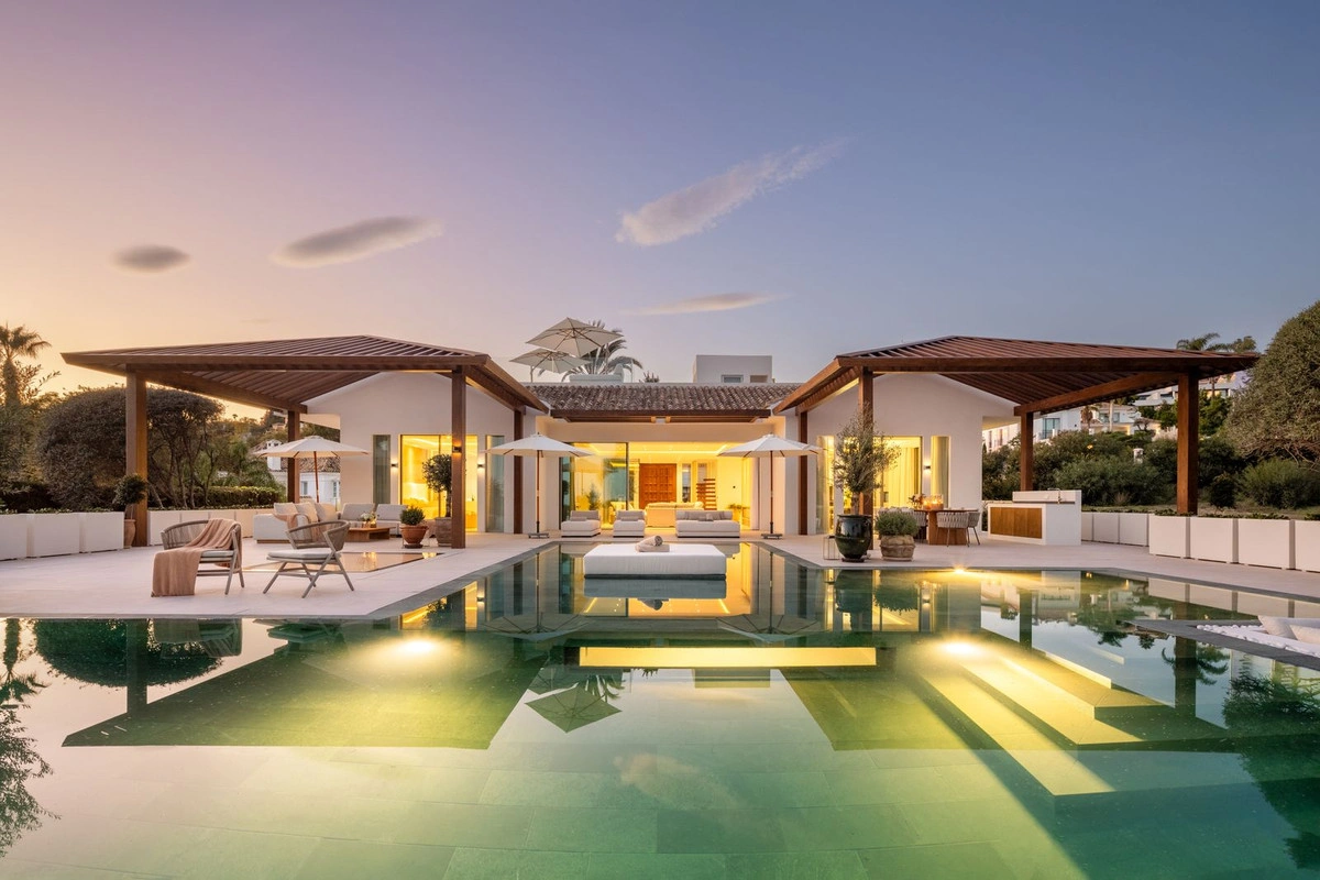 1 - verkoop huis uitzicht op zee nueva andalucia andalusië spanje