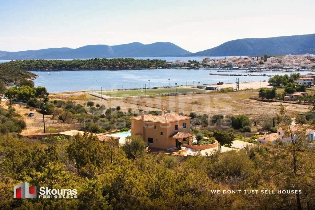 Casa vista mare con piscina