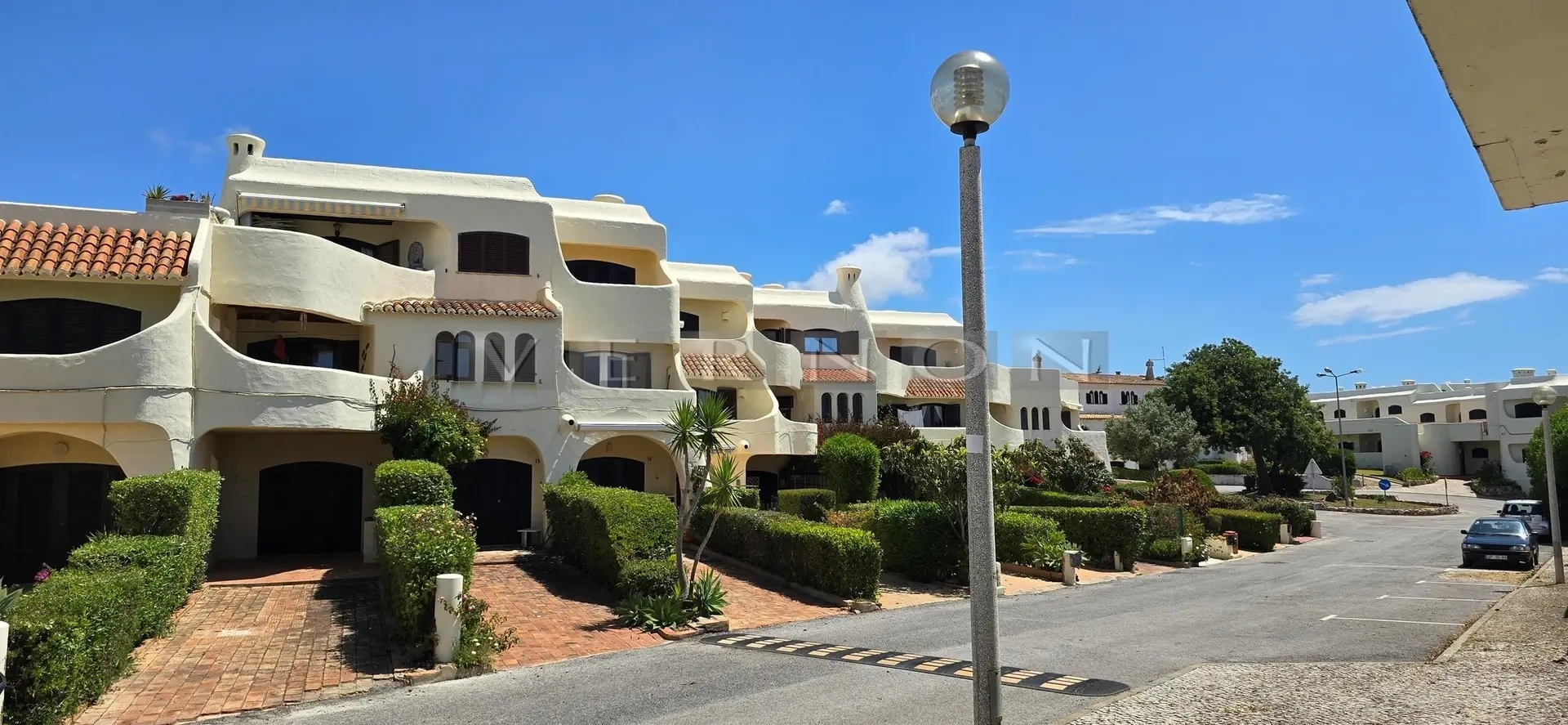 1 - verkoop appartement uitzicht op zee lagoa algarve portugal