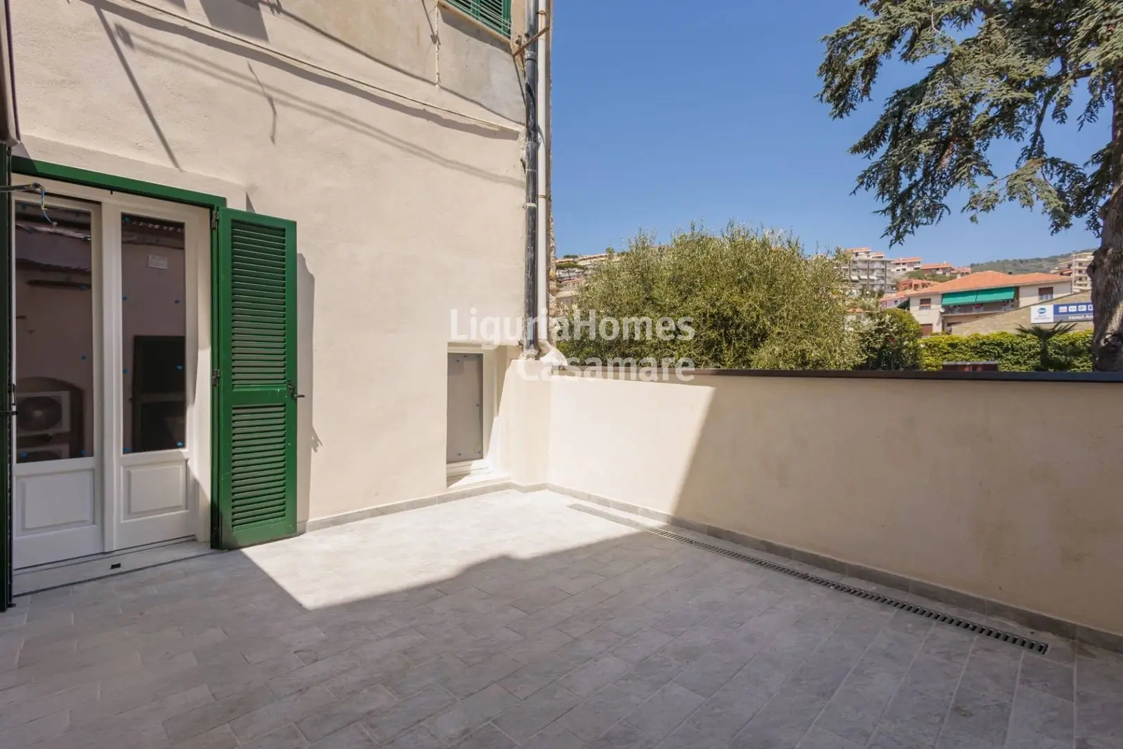 2 - verkoop appartement strand to voet santo stefano al mare liguria italië