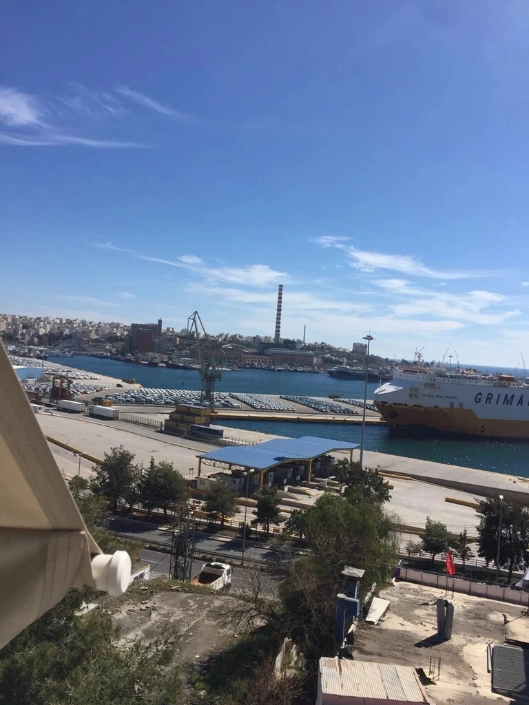 Apartamento vista al mar con 2 dormitorios
