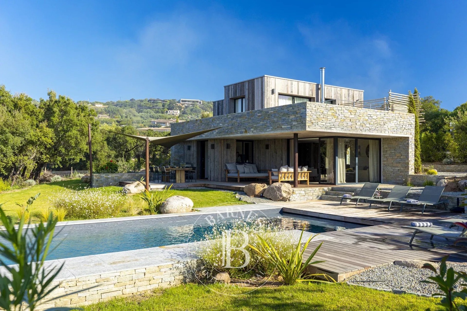1 - aluguer sazonal casa a praia ao pé sainte-lucie-de-porto-vecchio corse (du-sud) frança